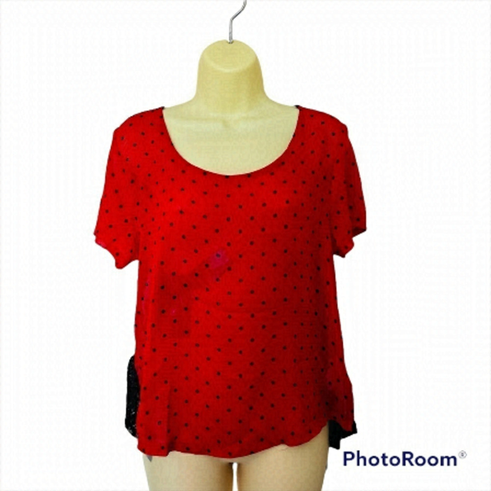 𝅺💜U K 2 L A Summer Top, Red Dotted Top, Sz L, Lacy